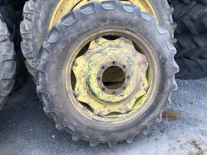 JD Row Crop Wheels 340/85R48 & 320/85R32