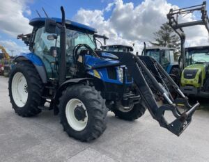 New Holland T6020 With NH 100FL Loader