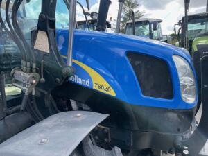 New Holland T6020 With NH 100FL Loader