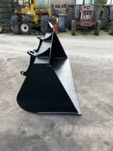 New 7ft6 Pin & Cone (Matbro) Bucket